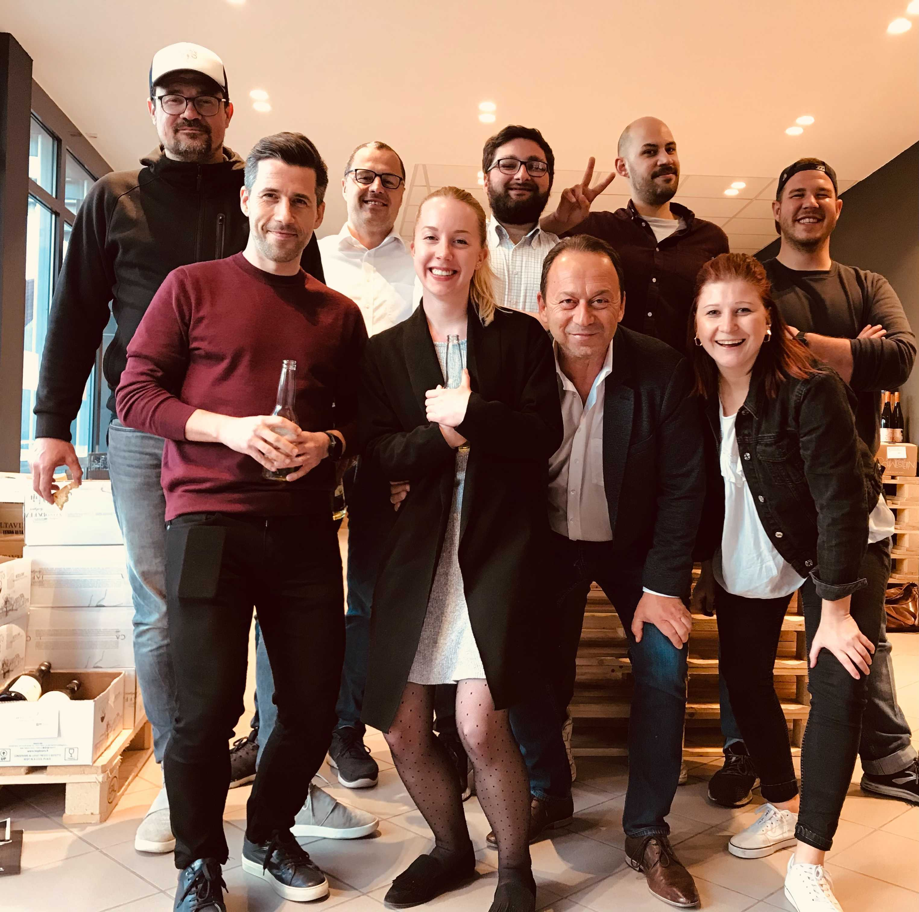 Company photo (1)