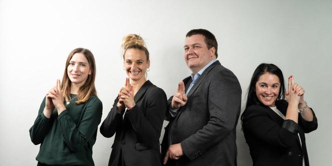 Team 2021 mit Praktikantin