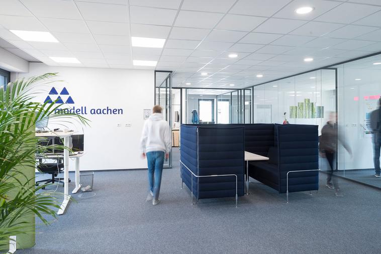 Arbeiten in moderner Umgebung.