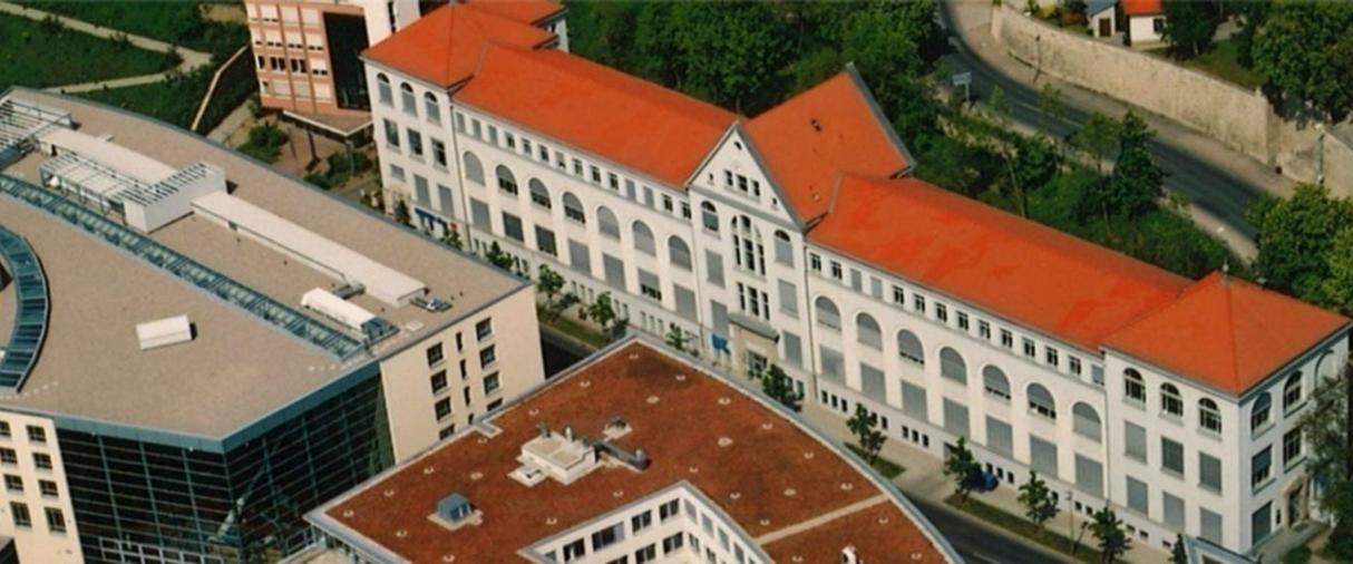 unser Bürohaus - im 2. OG finden Sie uns