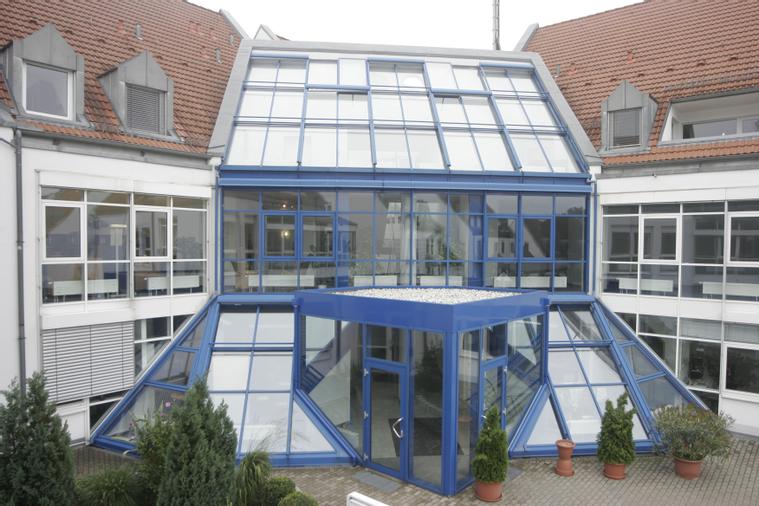 Eingangsbereich Bürogebäude Stahnsdorf