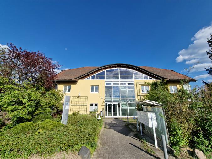 Eingang Bürohaus