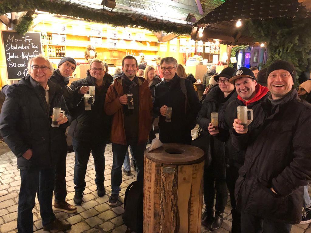 Feiern kommt natürlich auch nicht zu kurz ;)