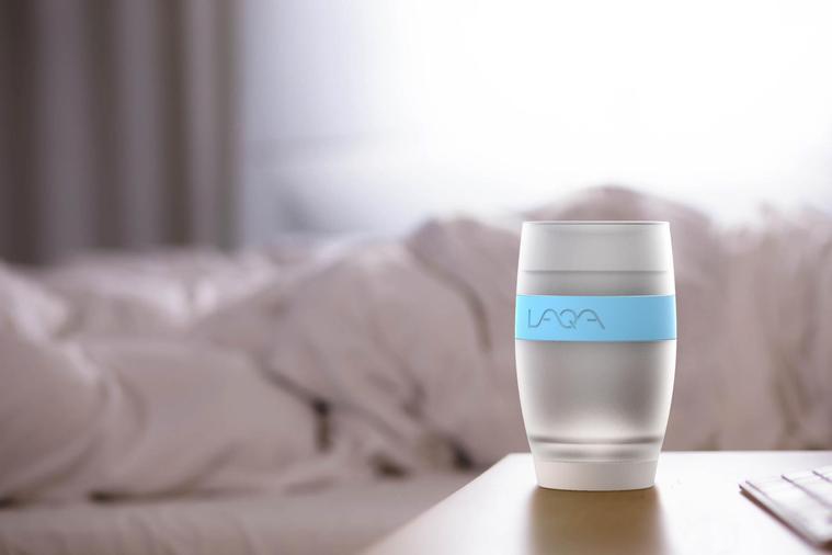 Der smarte Trinkbecher in der Pflege