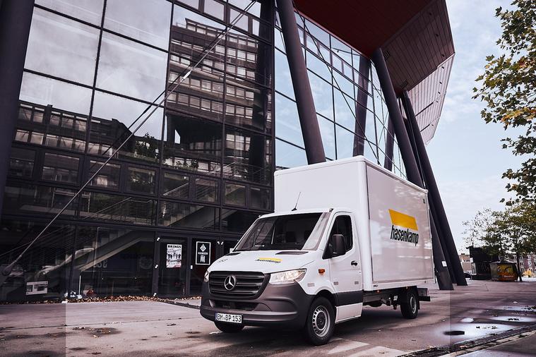 LKW vor Lanxess Arena