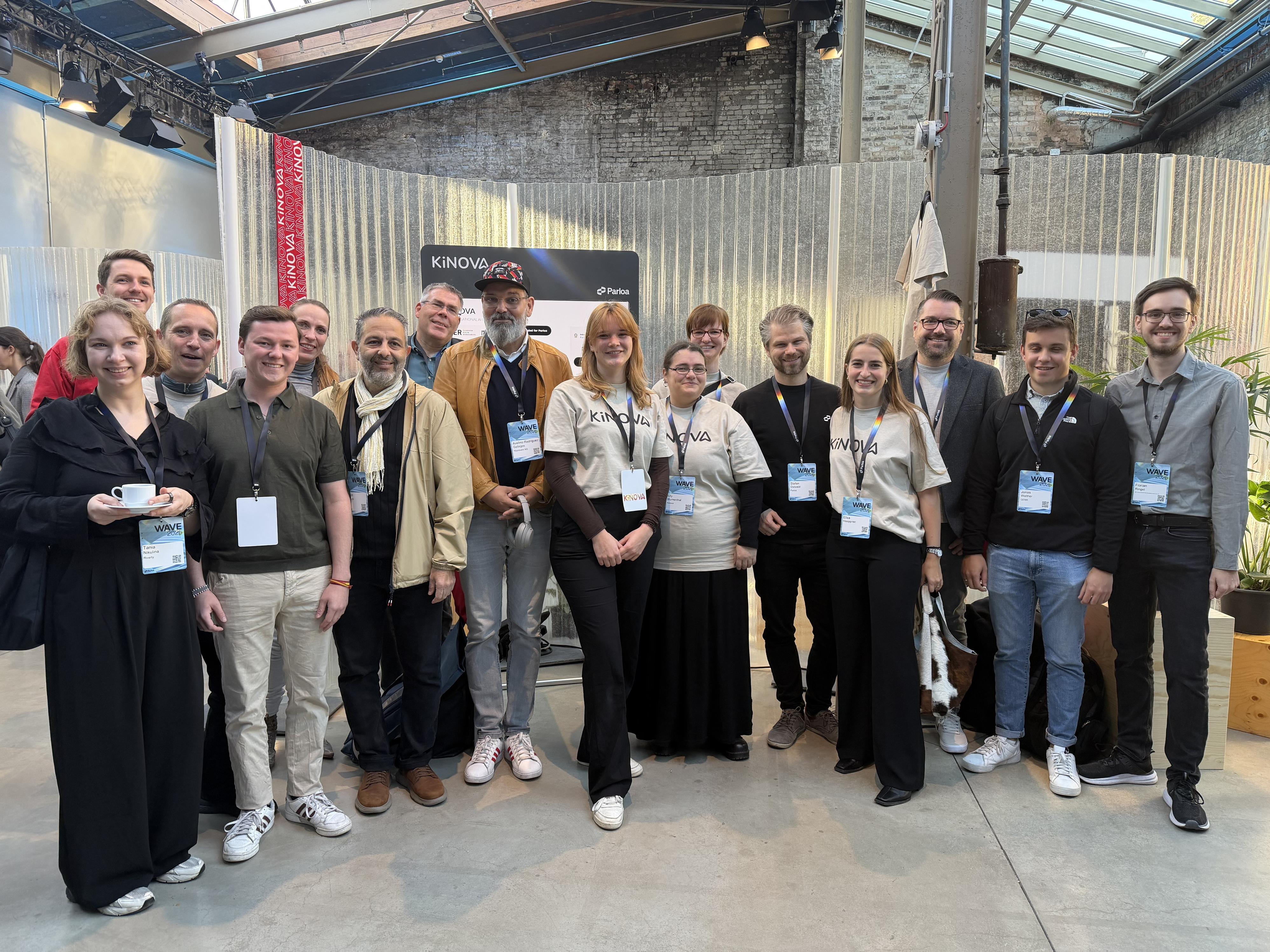 Das Kinova Team auf der Messe an unserem Stand.