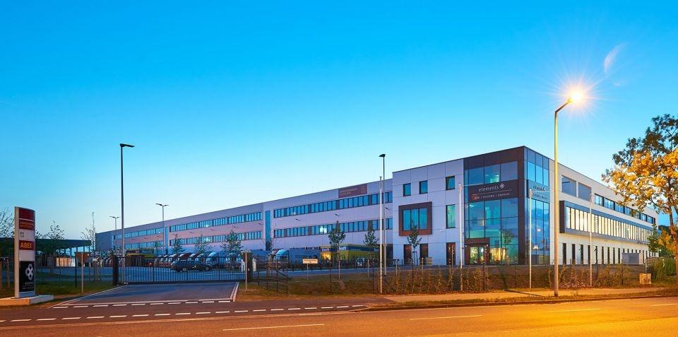 Firmengebäude/Gelände