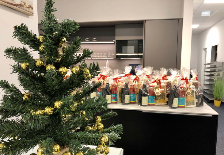 Erstes Weihnachtsfest im neuen Office