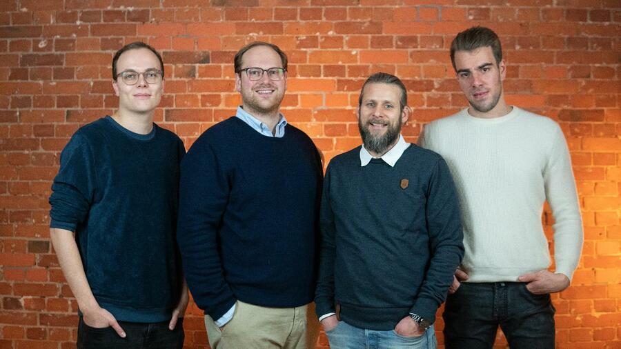 Unsere Geschäftsführer und Gründer Paul Schraven, Jonas Boland, Tobias Linnardi und Matthias Geiss 