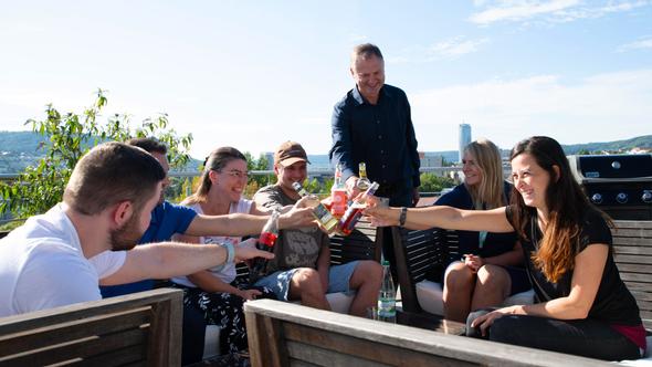 Mittagsessen auf der Dachterrasse