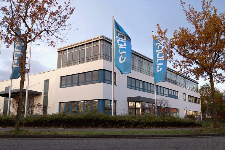 Testhalle und Büro