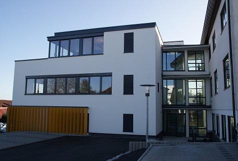 Anbau der Bank mit Personaleingang