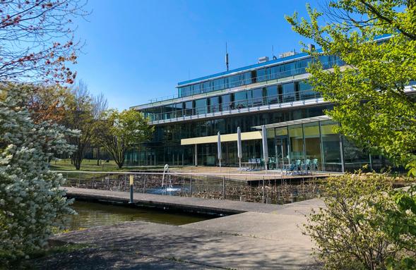 Bürogebäude